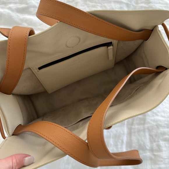 Von Holzhausen Medium Shopper - Picture 3 of 4